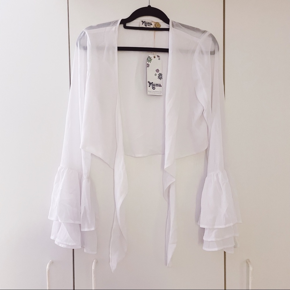 NWT SHOW ME YOUR MUMU Cute White Deep V Tie-Front Blouse Top Flounce Sleeve New - Picture 4 of 6